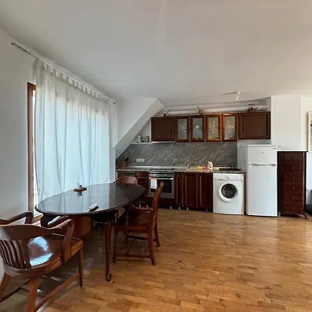 Apartment Urban Retreat - до община Varna